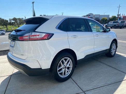 Used 2024 Ford Edge SEL image 8