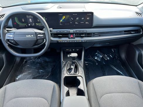 Used 2025 Kia K4 FWD image 38