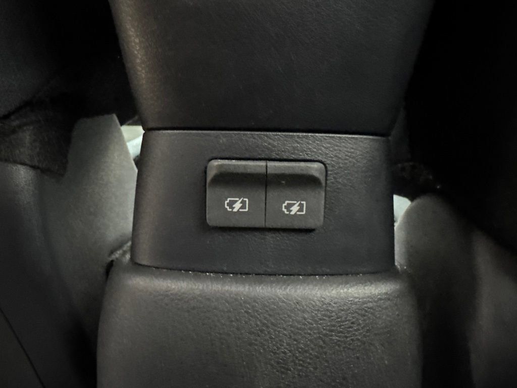 Used 2025 Nissan Kicks Play S FWD image 17