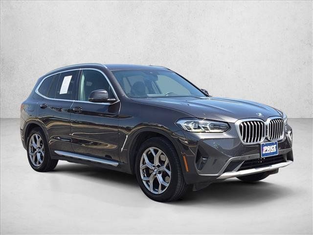 Used 2023 BMW X3 xDrive30i AWD/4WD image 3