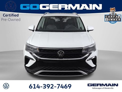 Certified 2023 Volkswagen Taos SE w/ Panoramic Sunroof Package FWD image 2