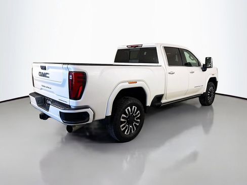 Used 2024 GMC Sierra 2500 Denali Ultimate image 7