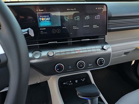 New 2026 Hyundai Kona SE image 28