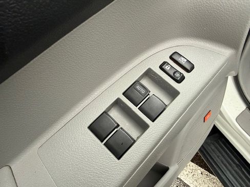 Used 2011 Toyota Highlander Limited image 11