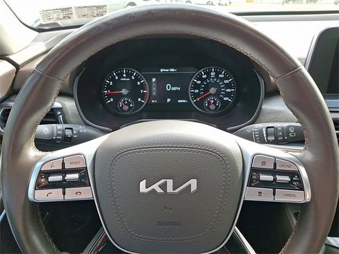 Used 2022 Kia Telluride SX w/ Nightfall Edition Package image 21