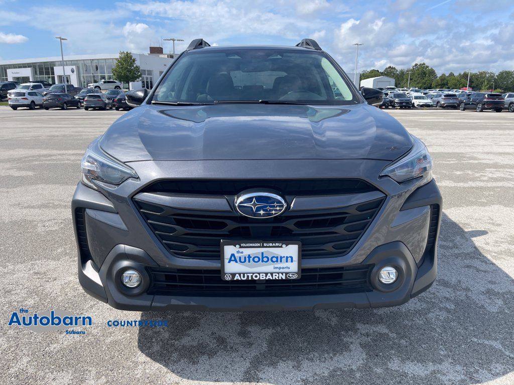 Used 2025 Subaru Outback Premium AWD/4WD image 8