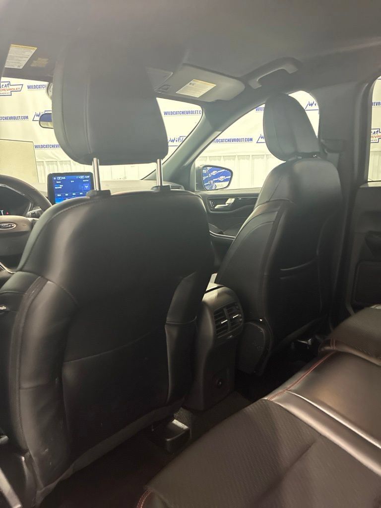 Used 2025 Ford Escape ST-Line FWD image 26
