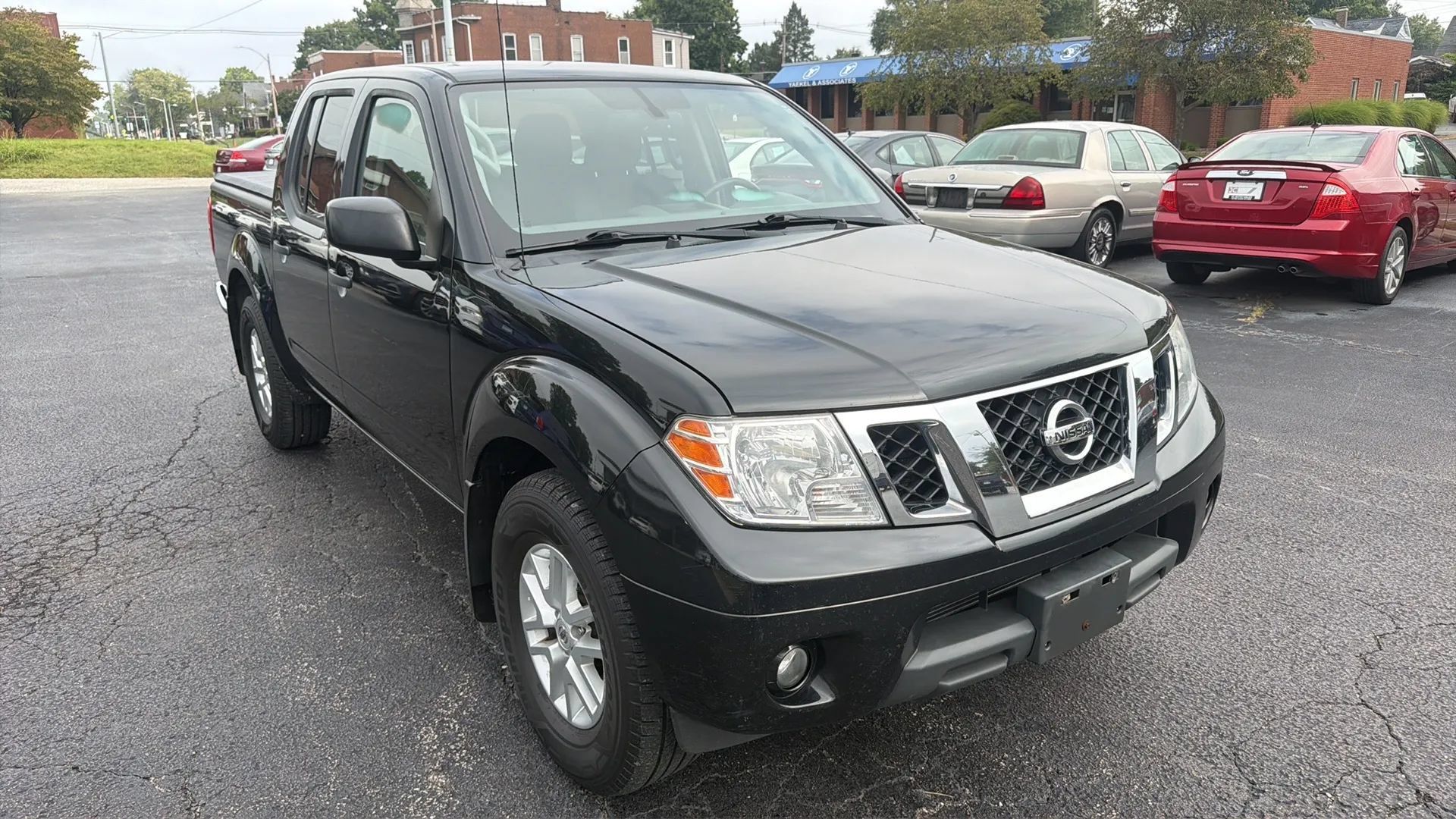 Used 2019 Nissan Frontier SV w/ Value Truck Package RWD image 3