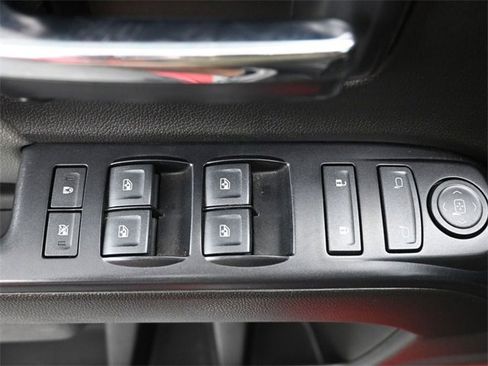 Used 2018 Chevrolet Silverado 1500 Custom w/ Custom Value Package image 28