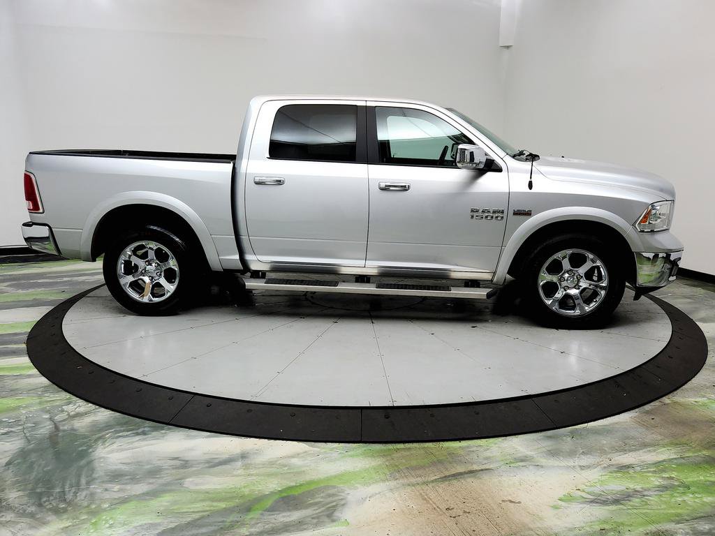 Used 2017 RAM 1500 Laramie AWD/4WD image 4