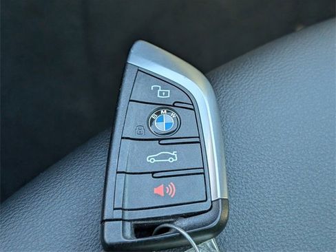 Used 2025 BMW 330i Sedan image 31