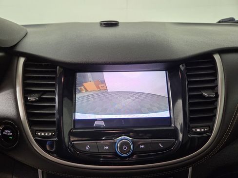 Used 2020 Chevrolet Trax LT w/ Redline Edition image 22