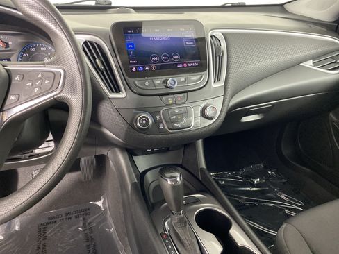 Used 2020 Chevrolet Malibu LS FWD image 26