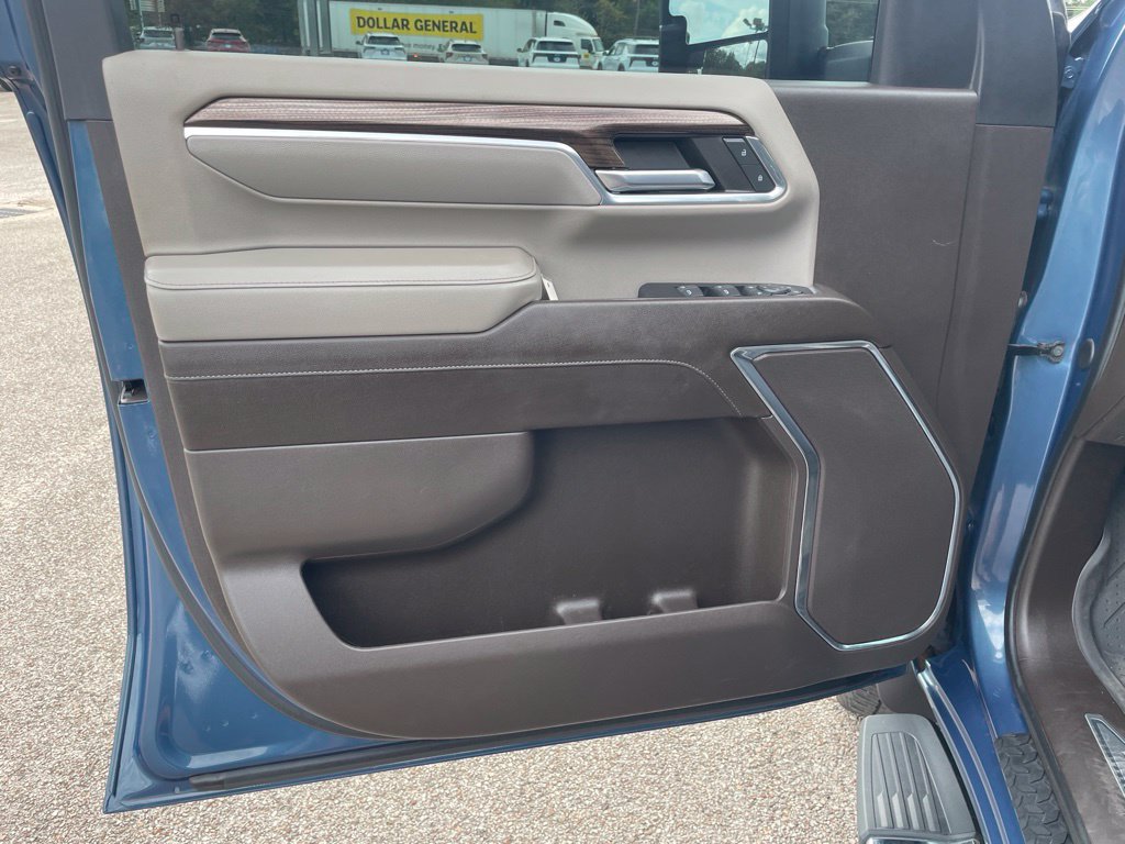 Used 2024 Chevrolet Silverado 3500 LT w/ Texas Edition AWD/4WD image 17