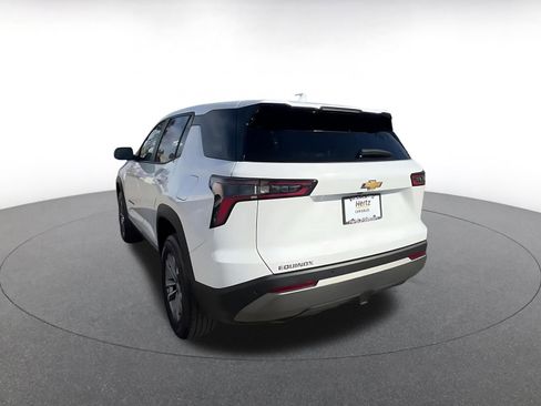 Used 2025 Chevrolet Equinox LT image 11