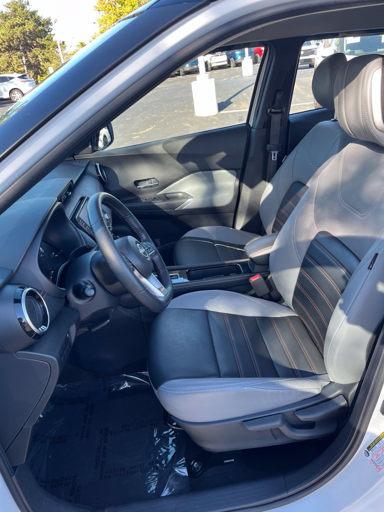 Certified 2023 Nissan Kicks SR w/ SR Premium Package FWD image 9