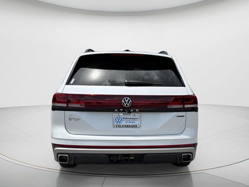 New 2026 Volkswagen Atlas Peak Edition AWD/4WD image 6