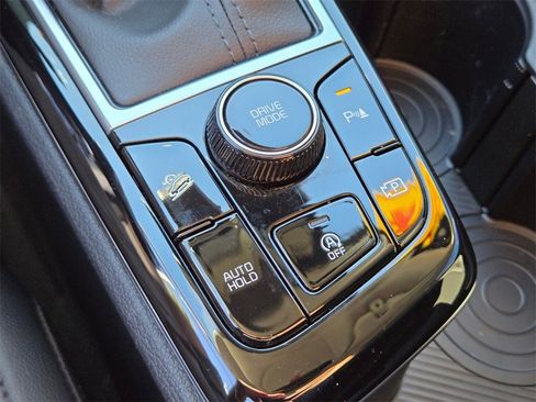 Used 2024 Kia Sportage SX image 30