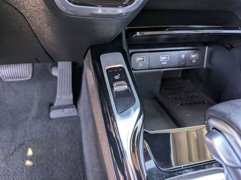 Certified 2023 Kia Sorento SX FWD image 27