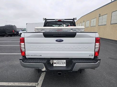 Used 2022 Ford F250 XL w/ Power Equipment Group image 4