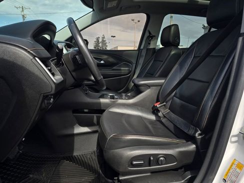 Used 2019 GMC Terrain SLT w/ Preferred Package image 21