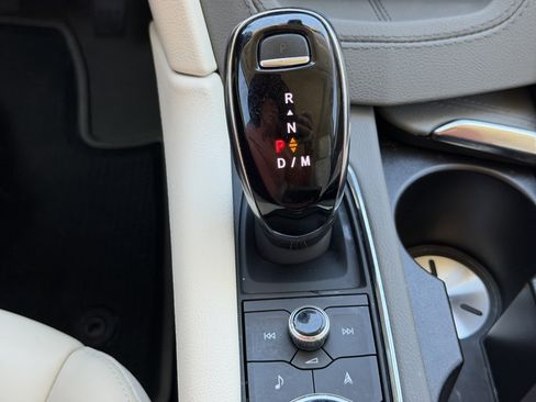 Certified 2023 Cadillac XT5 Premium Luxury image 26