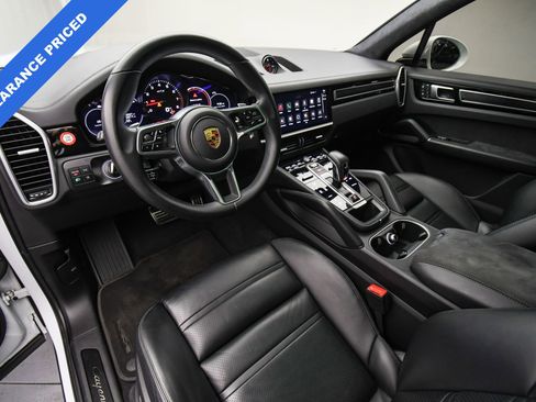 Used 2023 Porsche Cayenne GTS image 12