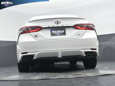 Used 2022 Toyota Camry SE FWD image 22