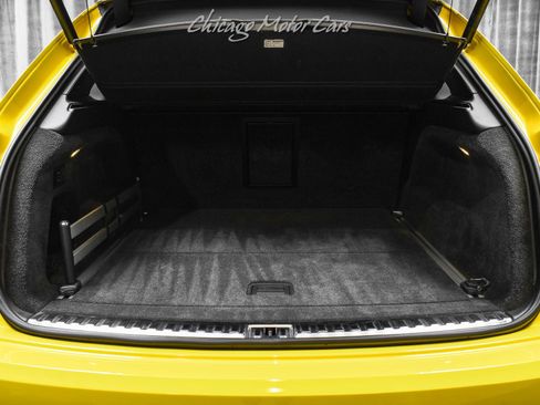 Used 2017 Bentley Bentayga image 61