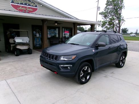 Used 2018 Jeep Compass Trailhawk w/ Navigation Group image 1