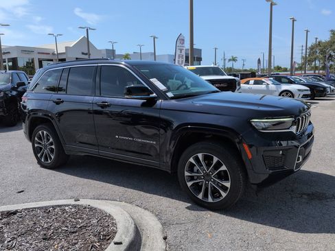 Used 2024 Jeep Grand Cherokee Overland w/ Trailer Tow Package AWD/4WD image 2
