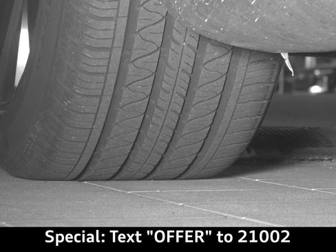 Used 2026 Tesla Model Y 2WD image 7