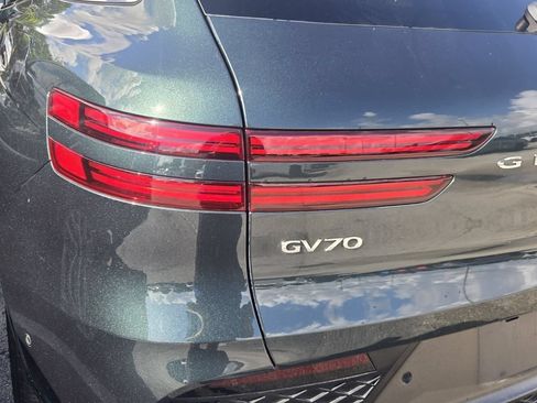 Used 2023 Genesis GV70 2.5T w/ Sport Prestige Package AWD/4WD image 8