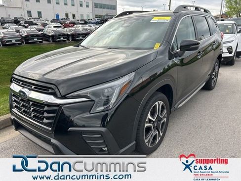 Used 2023 Subaru Ascent Limited AWD/4WD image 1