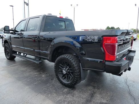 Used 2022 Ford F250 Lariat w/ Black Appearance Package AWD/4WD image 7