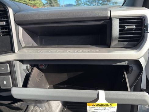 New 2026 Ford F550 4x4 Regular Cab Super Duty image 25