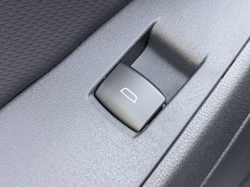 New 2026 Chevrolet Equinox LT w/ Safety and Technology Package FWD image 26