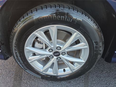 Used 2025 Audi Q3 2.0T Premium image 10