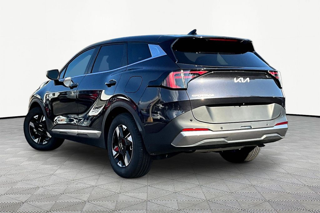 Used 2026 Kia Sportage LX FWD image 5