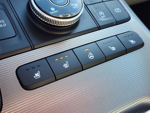 Used 2024 Hyundai Palisade Calligraphy image 35