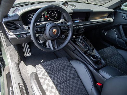 Certified 2026 Porsche 911 GTS RWD image 4