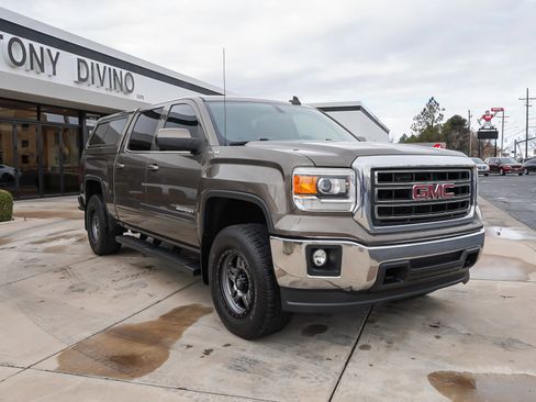 Used 2015 GMC Sierra 1500 SLE image 2