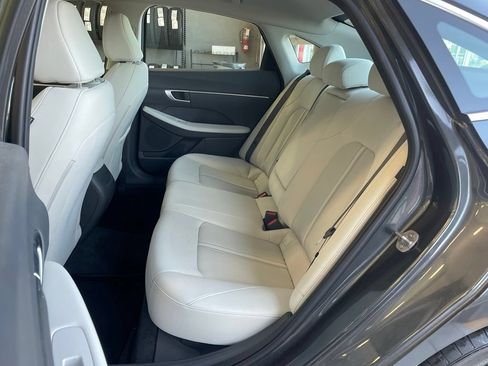 Used 2024 Hyundai Sonata SEL FWD image 16
