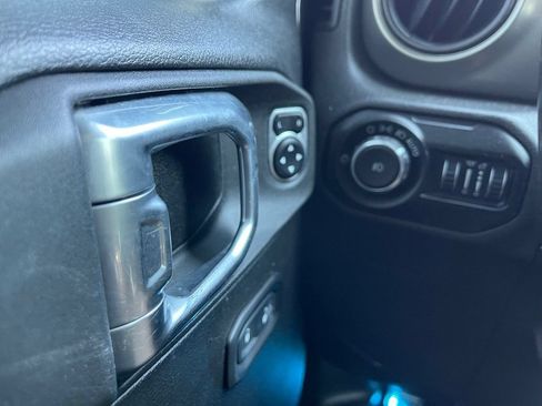 Used 2021 Jeep Wrangler Unlimited Sport AWD/4WD image 11