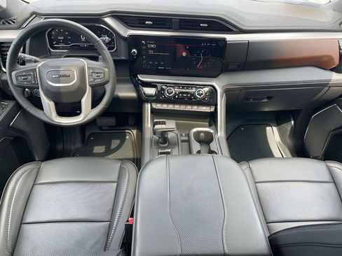Used 2024 GMC Sierra 1500 Denali w/ Denali Reserve Package AWD/4WD image 17
