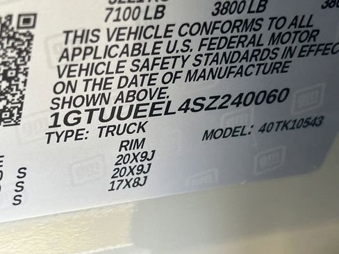 Used 2025 GMC Sierra 1500 AT4 w/ AT4 Premium Package image 49