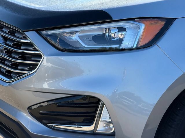 Certified 2020 Ford Edge SEL w/ Cold Weather Package AWD/4WD image 25