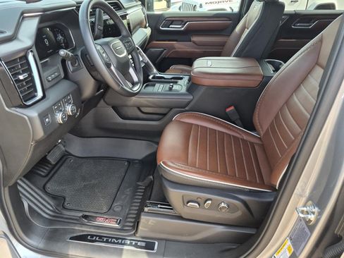 Certified 2026 GMC Sierra 3500 Denali Ultimate AWD/4WD image 13