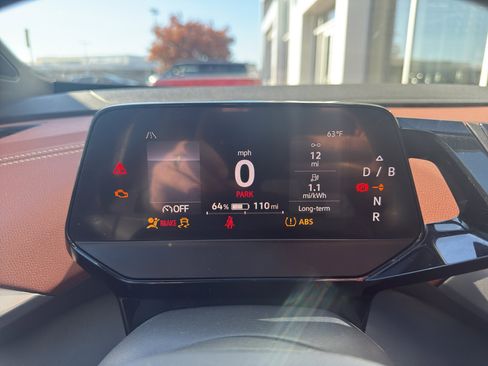 Used 2021 Volkswagen ID.4 Pro S w/ Gradient Package image 9