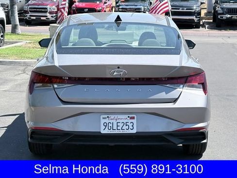 Used 2023 Hyundai Elantra SEL FWD image 6